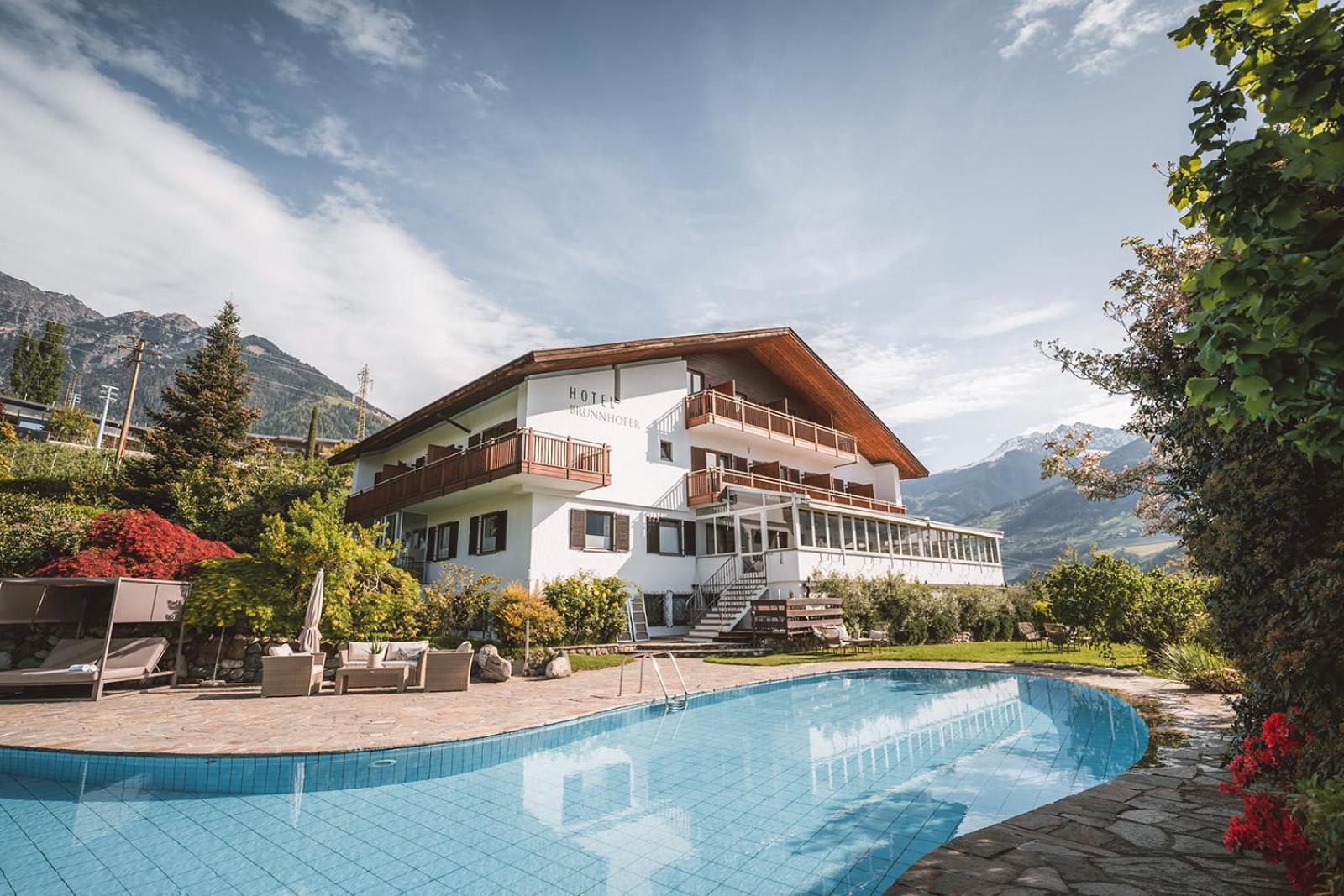 Hotel Brunnhofer Tirolo Exterior photo