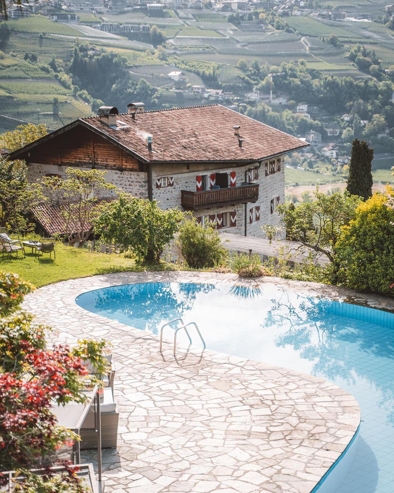 Hotel Brunnhofer Tirolo Exterior photo